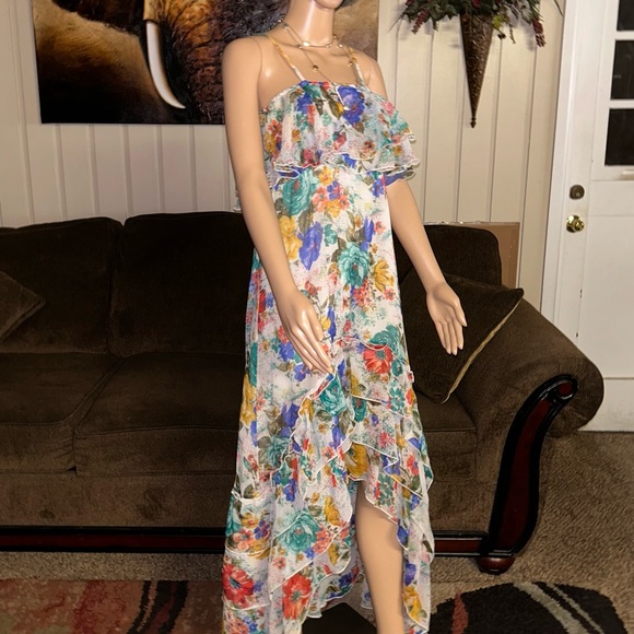 Milly • Medium • Multi-Colors • Floral • Maxi • Asymmetrical • Dress - Picture 4 of 16